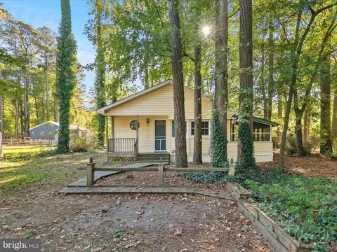 37166 Alabama Dr, Frankford, DE 19945
