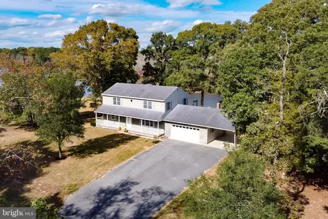 5583 Broad Dr, Laurel, DE 19956