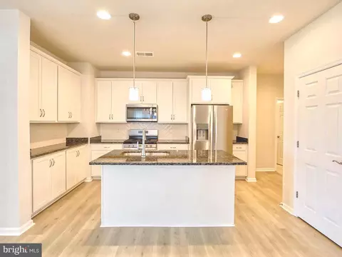 393 Heritage Shores Cir, Bridgeville, DE 19933