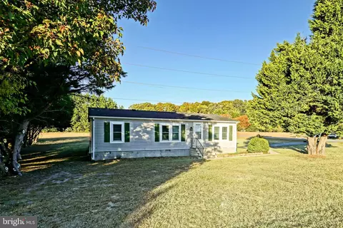 Exterior - 14 Circle Dr E, Milton, DE 19968 photo 5 of 5