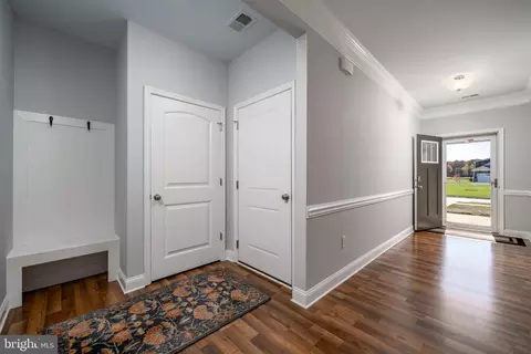 Entry Way - 15283 Crape Myrtle Rd, Milton, DE 19968 photo 1 of 5