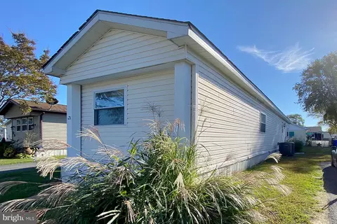 21 Candlelight Ln #12425, Rehoboth Beach, DE 19971