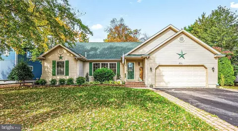 804 Hickman Dr, Ocean View, DE 19970