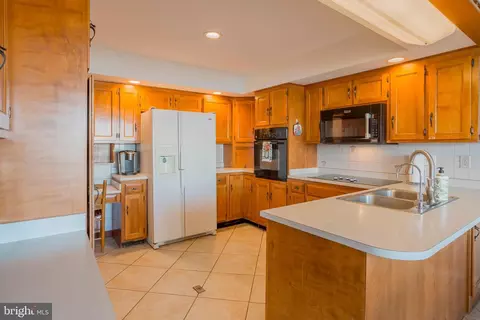 Kitchen - 37763 Lagoon Ln, Ocean View, DE 19970 photo 3 of 3