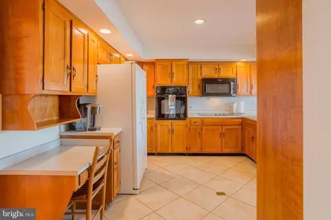 Kitchen - 37763 Lagoon Ln, Ocean View, DE 19970 photo 2 of 3