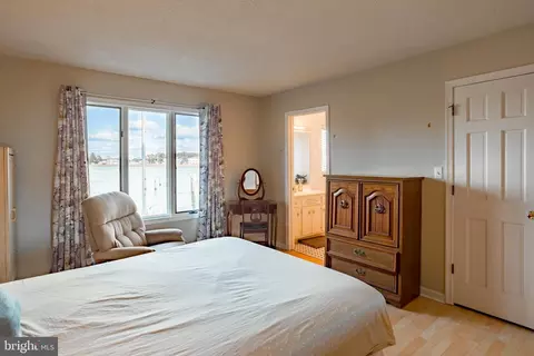 Bedroom - 37763 Lagoon Ln, Ocean View, DE 19970 photo 2 of 10