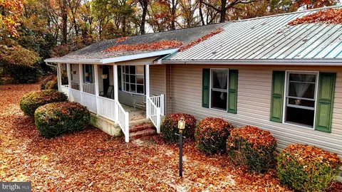 Exterior - 28196 Layton Rd, Laurel, DE 19956 photo 1 of 2