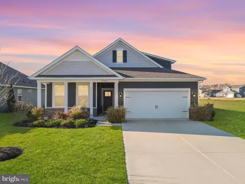 37043 Beach Club Ave, Ocean View, DE 19970