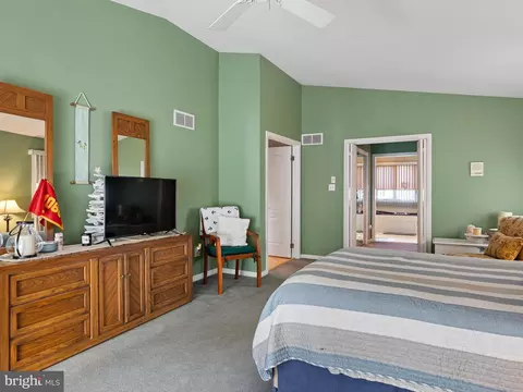 Bedroom - 5 Croydon Rd, Rehoboth Beach, DE 19971 photo 3 of 5