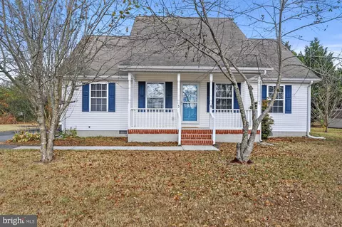 3 Mae St, Georgetown, DE 19947