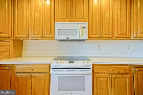 Kitchen - 30748 Elm Dr, Lewes, DE 19958 photo 4 of 8
