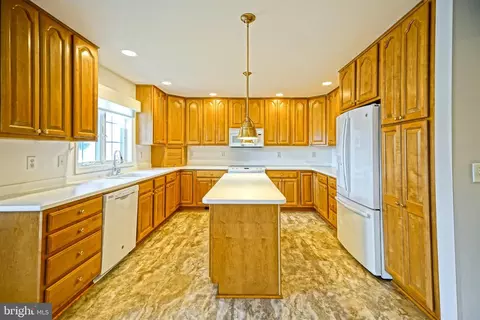 Kitchen - 30748 Elm Dr, Lewes, DE 19958 photo 2 of 8