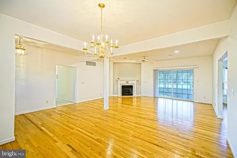 Living - 30748 Elm Dr, Lewes, DE 19958 photo 1 of 7