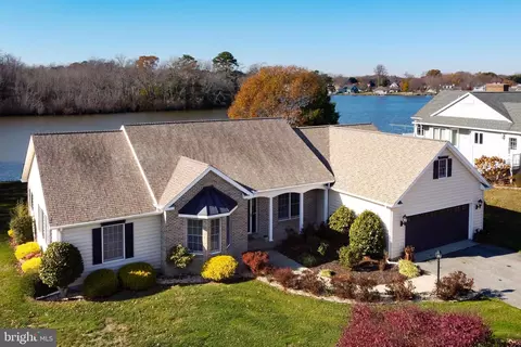 30748 Elm Dr, Lewes, DE 19958
