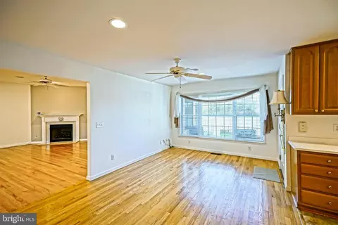 Living - 30748 Elm Dr, Lewes, DE 19958 photo 6 of 7