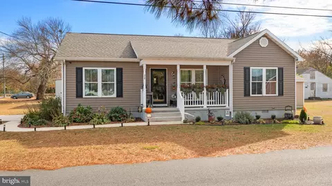310 1st St, Bridgeville, DE 19933