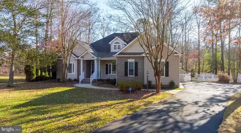 Exterior - 16303 Red Fox Ct, Milton, DE 19968 photo 6 of 7