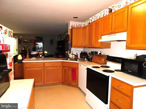 400 Laurel Ct #401, Laurel, DE 19956 photo 10