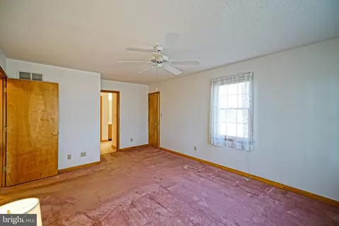 Bedroom - 19325 E Redden Rd, Georgetown, DE 19947 photo 5 of 5
