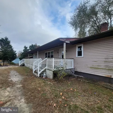209 3rd, Blades, DE 19973 photo 3