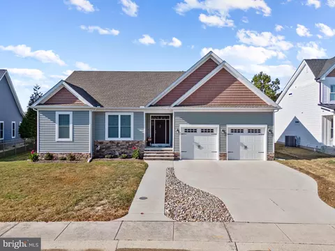 226 University Dr, Lewes, DE 19958