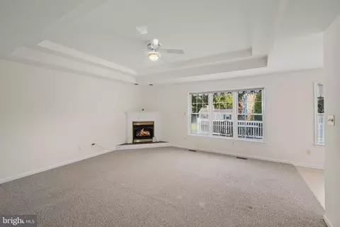 Living - 2 Alderleaf Dr, Lewes, DE 19958 photo 2 of 4