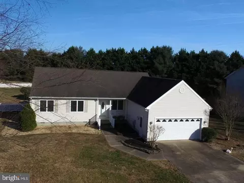 405 S Winding Brooke Dr, Seaford, DE 19973