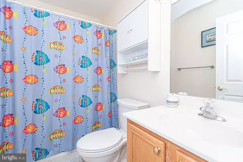 Bath - 6 S Primrose Ln, Ocean View, DE 19970 photo 2 of 6
