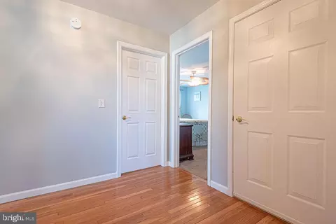 Entry Way - 6 S Primrose Ln, Ocean View, DE 19970 photo 5 of 8