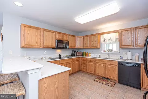 Kitchen - 6 S Primrose Ln, Ocean View, DE 19970 photo 1 of 5