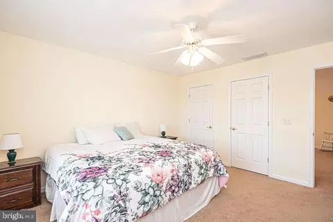 Bedroom - 6 S Primrose Ln, Ocean View, DE 19970 photo 9 of 11