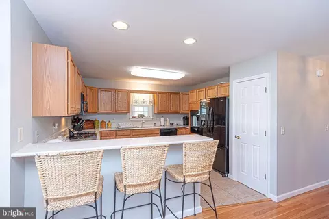 Kitchen - 6 S Primrose Ln, Ocean View, DE 19970 photo 5 of 5