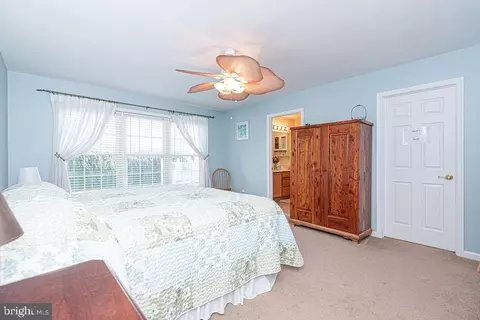 Bedroom - 6 S Primrose Ln, Ocean View, DE 19970 photo 2 of 11