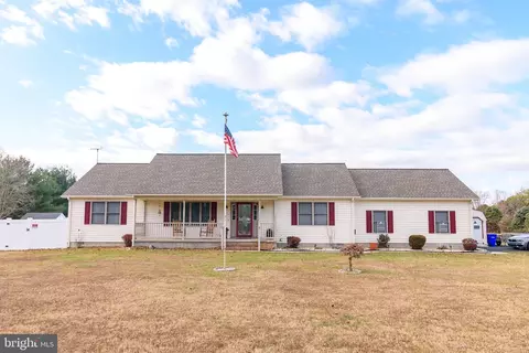 13374 Hunters Cove Rd, Greenwood, DE 19950