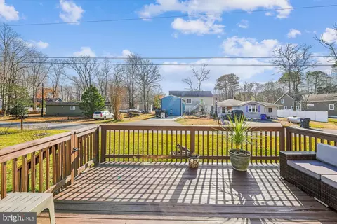 33292 Walnut Ct, Ocean View, DE 19970