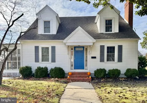 302 N Hall St, Seaford, DE 19973