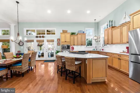 Kitchen - 8 Foxwood Ct, Ocean View, DE 19970 photo 2 of 5