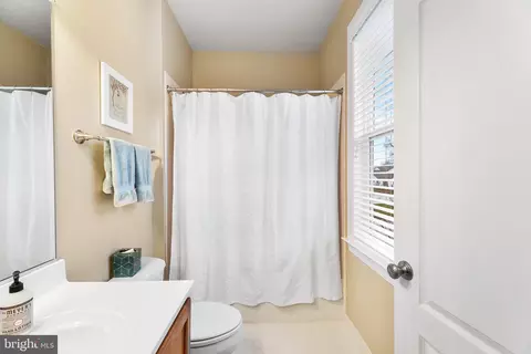 Entry Way - 8 Foxwood Ct, Ocean View, DE 19970 photo 5 of 5