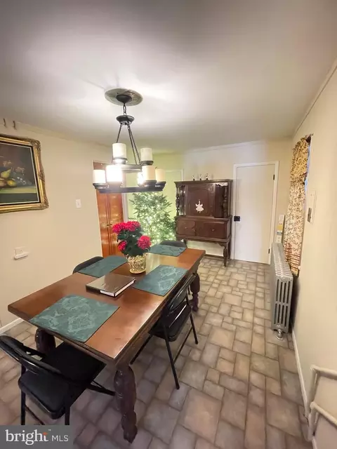 Dining - 211 W 6th St, Laurel, DE 19956 photo 2 of 2