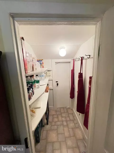 Entry Way - 211 W 6th St, Laurel, DE 19956 photo 4 of 4