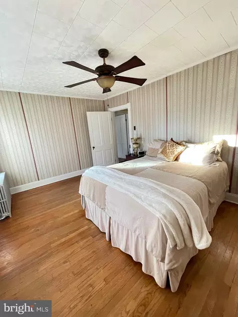 Bedroom - 211 W 6th St, Laurel, DE 19956 photo 6 of 7
