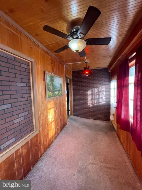 Entry Way - 211 W 6th St, Laurel, DE 19956 photo 1 of 4