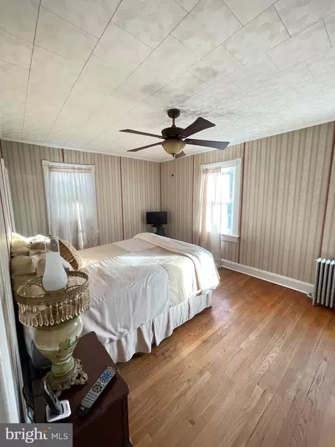 Bedroom - 211 W 6th St, Laurel, DE 19956 photo 7 of 7