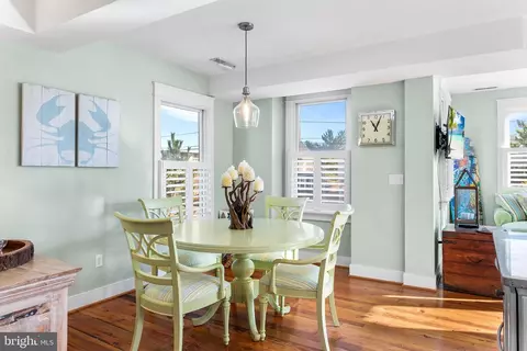 Dining - 41 N Atlantic Ave, Bethany Beach, DE 19930 photo 2 of 2