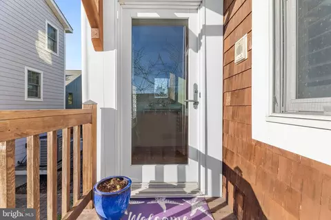Entry Way - 41 N Atlantic Ave, Bethany Beach, DE 19930 photo 2 of 6