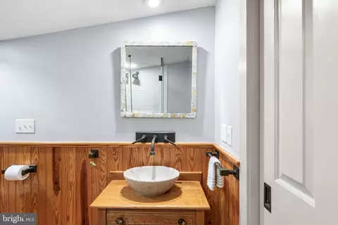 Bath - 41 N Atlantic Ave, Bethany Beach, DE 19930 photo 7 of 7