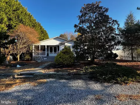36210 Taylor Dr, Ocean View, DE 19970