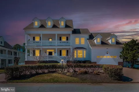 154 E Side Dr, Rehoboth Beach, DE 19971