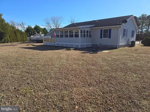Exterior - 36837 Old Mill Ct, Ocean View, DE 19970 photo 3 of 5