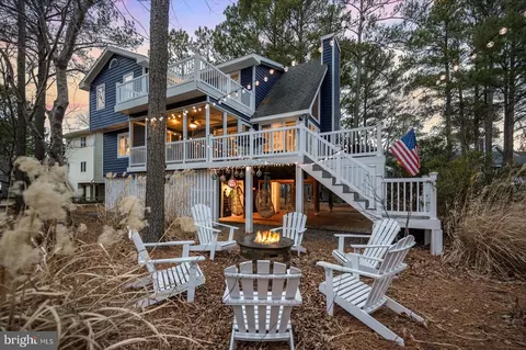 943 Pine Tree Ln, Bethany Beach, DE 19930